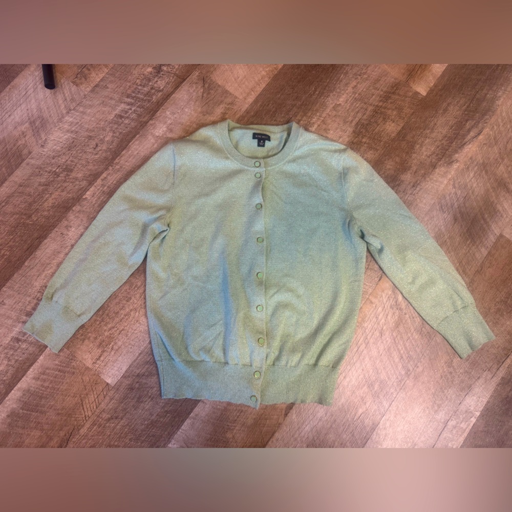 Nine West size MEDIUM button up cardigan, 3/4” sleeves, sparkle thread in fabric